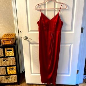 Very beautiful dress great condition